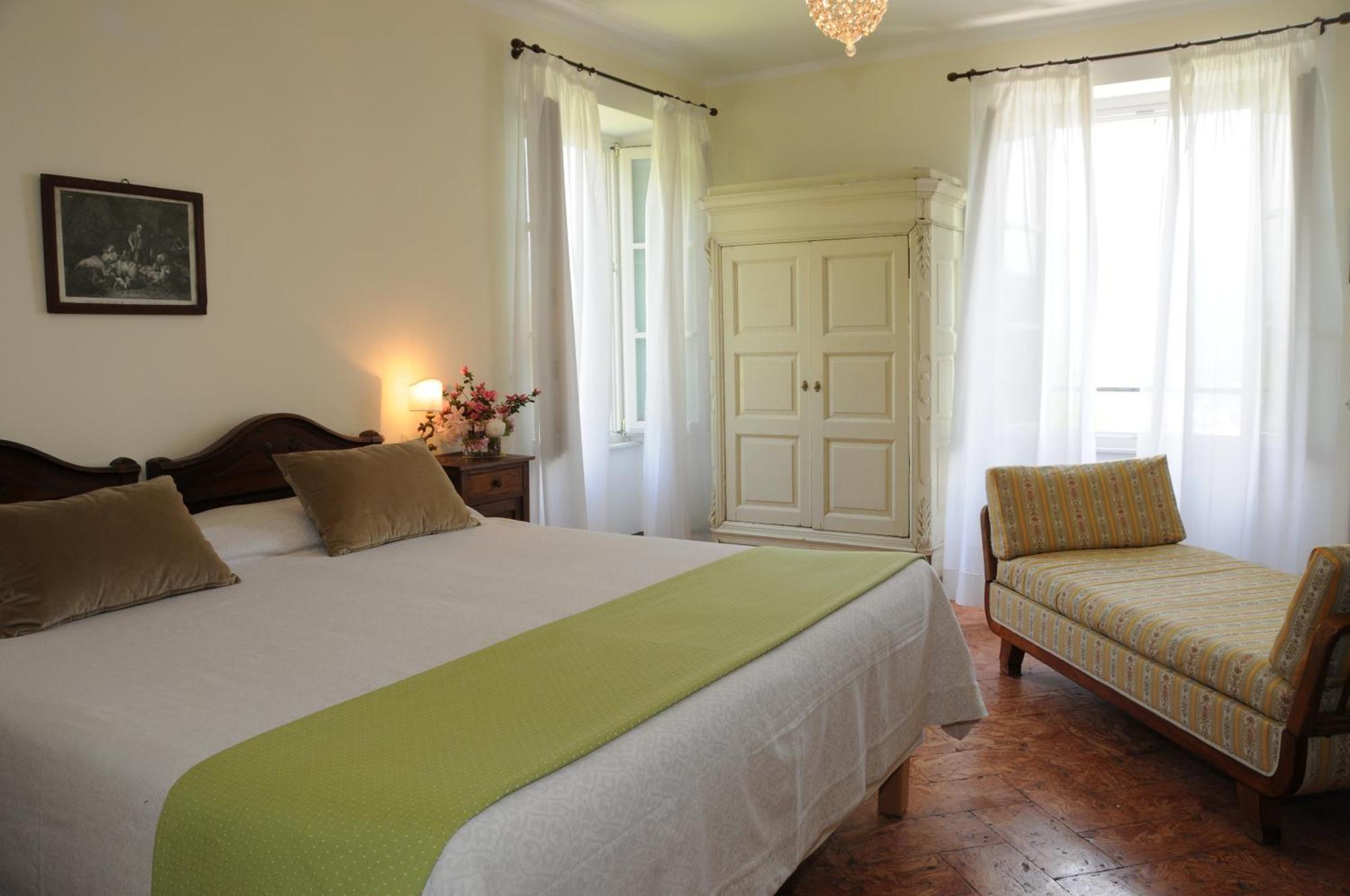 King Room Lake View